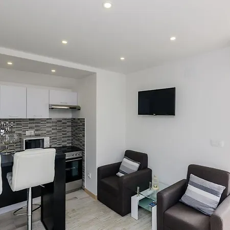 Monica Апартаменты *