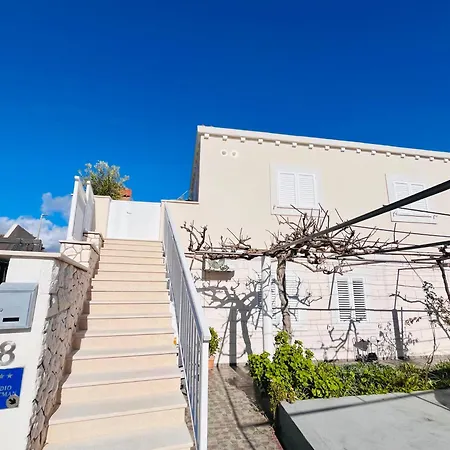 Апартаменты Monica